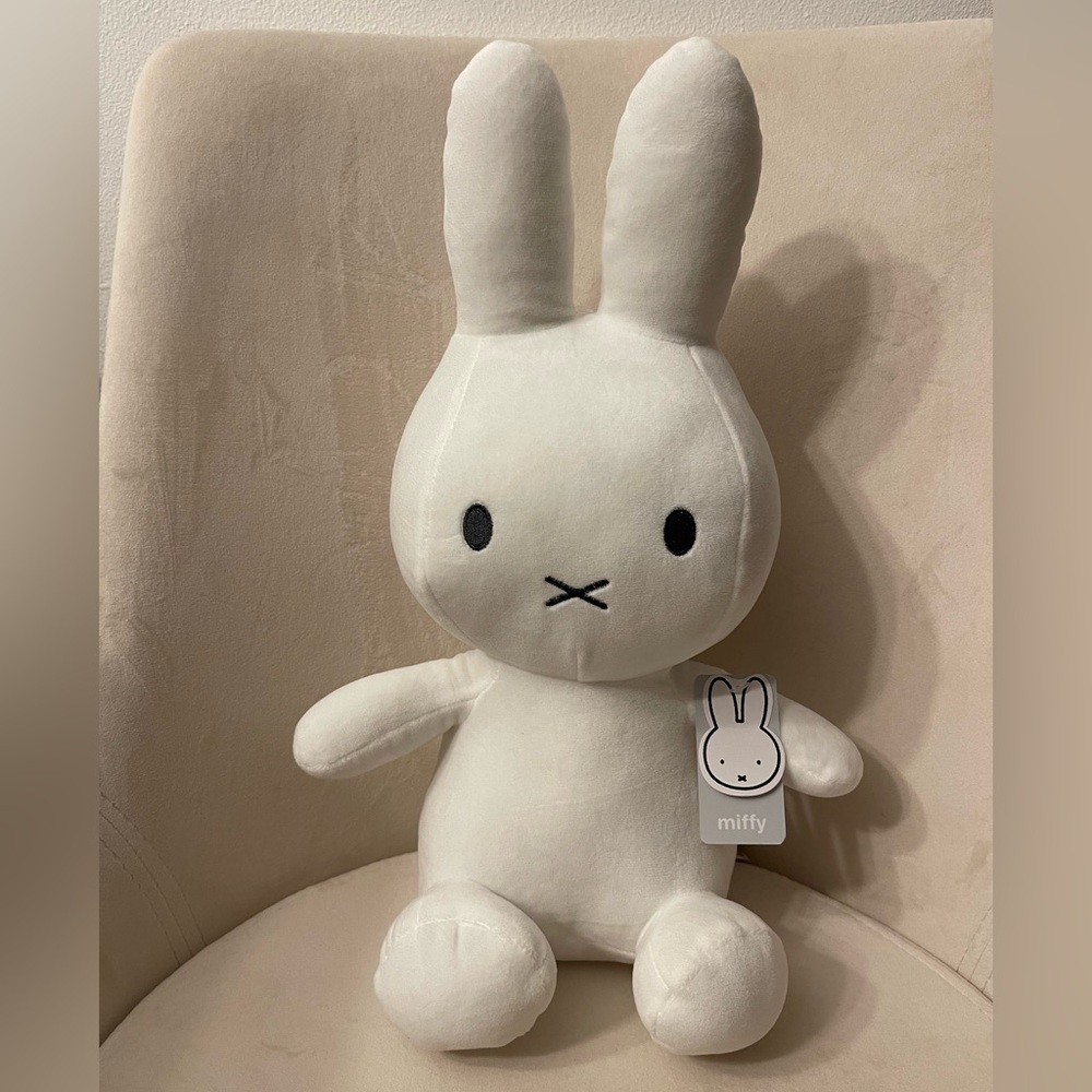 Miffy White Plush Bunny- Large 15 inches- NWT